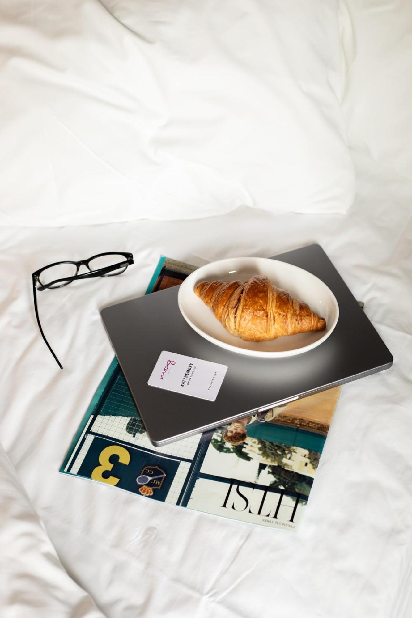 Moxy Bristol Hotell Eksteriør bilde