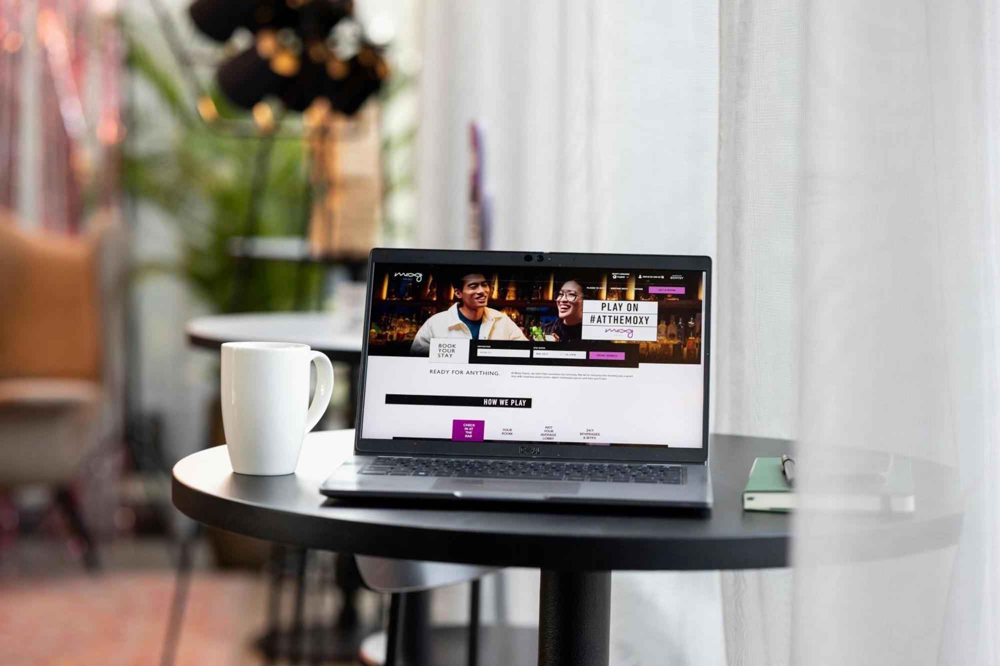 Moxy Bristol Hotell Eksteriør bilde